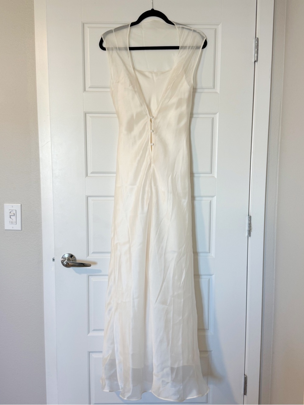 Huong - Valentine Dress (M) - Picture 3 of 16